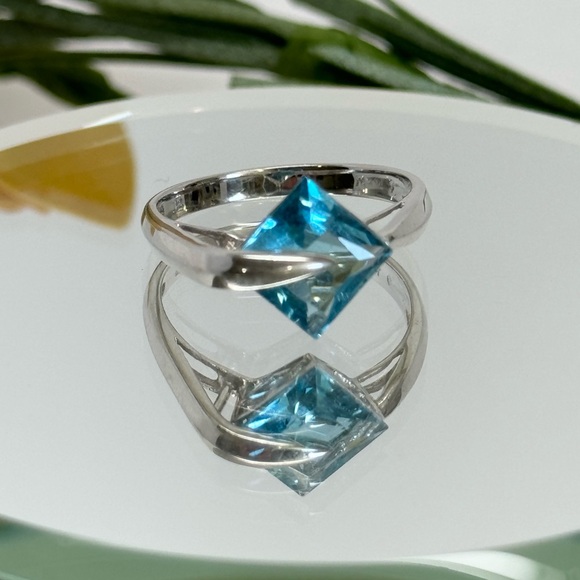 EFFY 14K White Gold Vintage signed BH Blue Topaz Ring Sz 7.25 - Picture 7 of 11